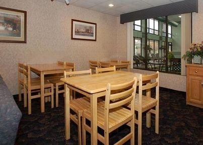 COMFORT INN JONESVILLE1