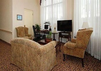 COMFORT INN MARS HILL4