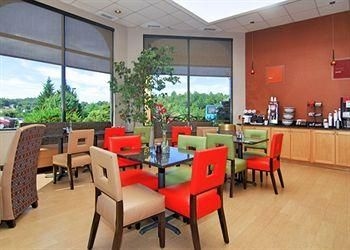 COMFORT INN MARS HILL2