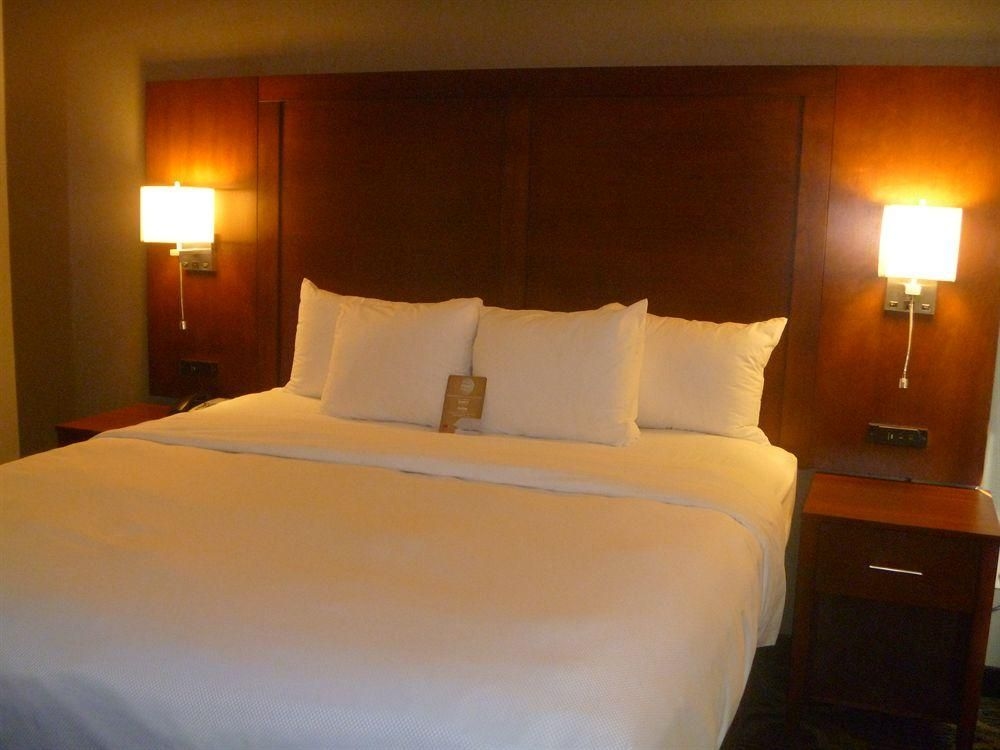COMFORT SUITES PINEVILLE0