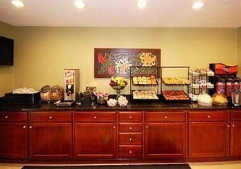 COMFORT INN ROCKY MOUNT3