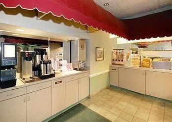 QUALITY INN SANFORD3