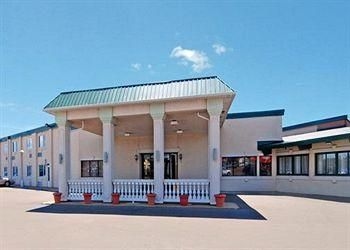 QUALITY INN & SUITES4