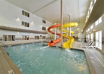 COMFORT SUITES MINOT3