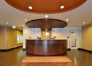 COMFORT SUITES MINOT1