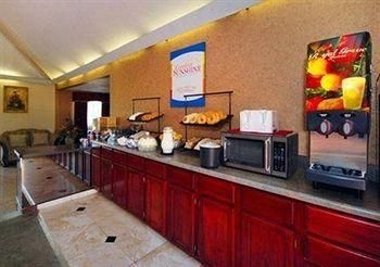 QUALITY INN & SUITES NORTH4