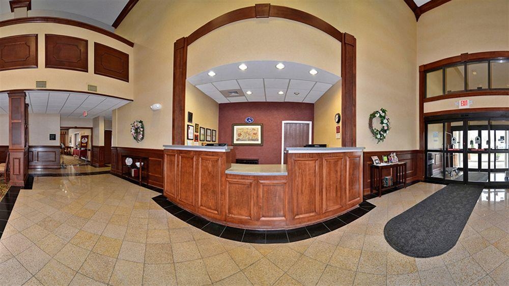 COMFORT SUITES TWINSBURG2