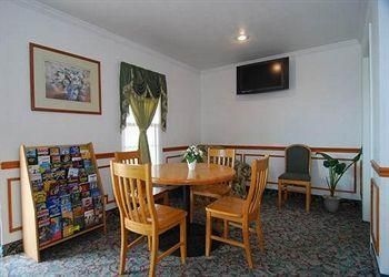 ECONO LODGE BARTLESVILLE1