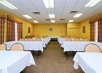 COMFORT INN CLAREMORE2