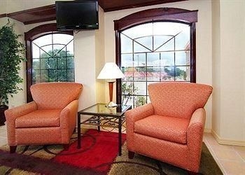 COMFORT INN CLAREMORE1