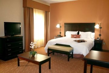 HAMPTON INN - SUITES DURANT4