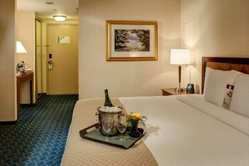 DOUBLETREE HOTEL TULSA @WARREN4