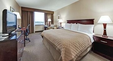 Wyndham Hotel Tulsa4