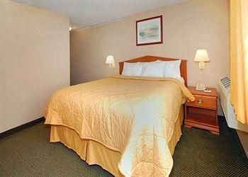 COMFORT INN & SUITES WEST0