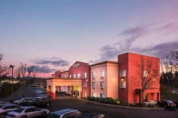 DOUBLETREE BY HILTON BEAVERTON0