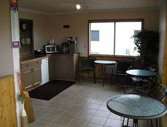 KNIGHTS INN BAKER CITY4