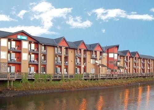 COMFORT INN & SUITES BY SEASIDE CONVENTION CENTER/BOARDWALK2