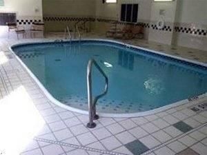 COMFORT INN BRADFORD2
