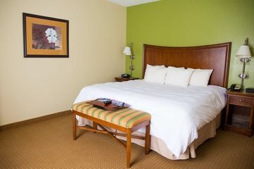 HAMPTON INN - SUITES BLAIRSVIL2