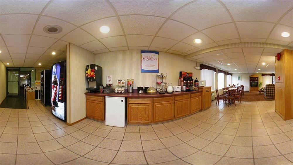 COMFORT INN CLARKS SUMMIT4