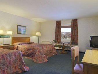 HOWARD JOHNSON INN, CARLISLE, PA3