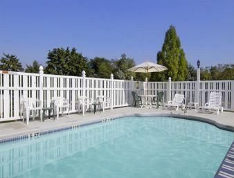 HOWARD JOHNSON INN, CARLISLE, PA0