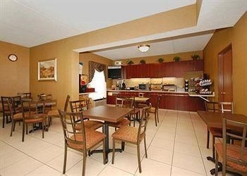 COMFORT INN GROVE CITY4