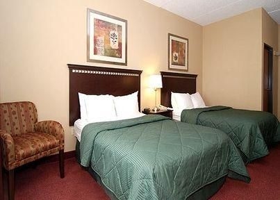 COMFORT INN WEST MIFFLIN4