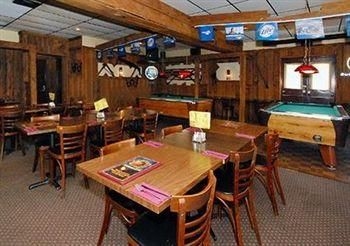 ECONO LODGE WORMLEYSBURG1