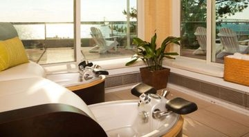 Hyatt Regency Newport4