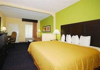 QUALITY INN AIKEN3