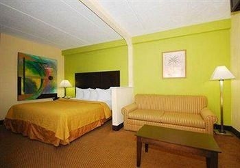 QUALITY INN AIKEN2