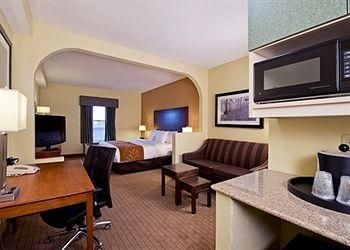 COMFORT SUITES ANDERSON2