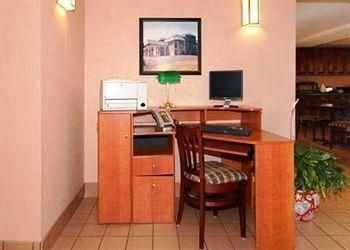 QUALITY INN GREER3