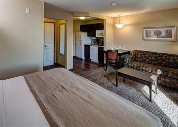 MAINSTAY SUITES RAPID CITY1