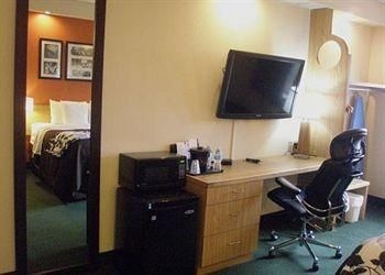 SLEEP INN BRENTWOOD1
