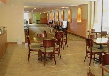 COMFORT INN CHATTANOOGA4