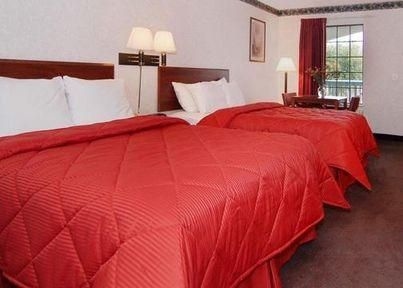 COMFORT INN GALLATIN1