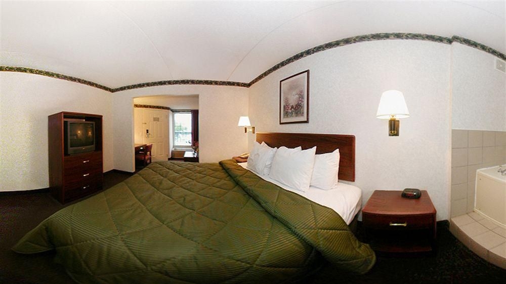 COMFORT INN GALLATIN3