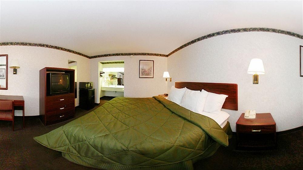 COMFORT INN GALLATIN2