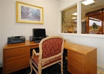COMFORT INN GREENEVILLE2