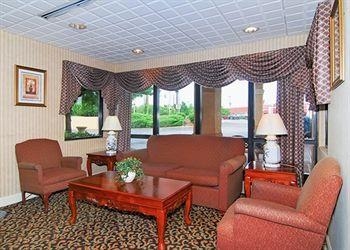 QUALITY INN GOODLETTSVILLE4