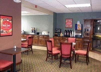 ECONO LODGE KNOXVILLE3