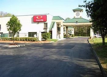 ECONO LODGE KNOXVILLE1