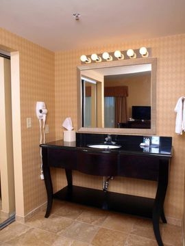 HAMPTON INN - SUITES-KNOXVILLE3