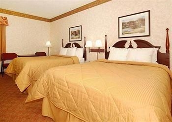 COMFORT INN LENOIR CITY1