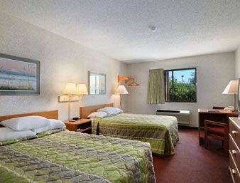 HOWARD JOHNSON INN AUSTIN/I-353
