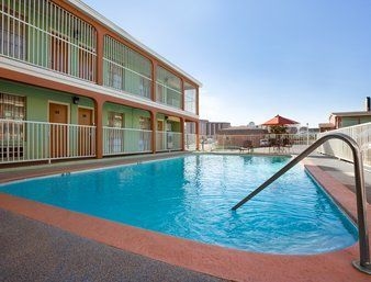 SUPER 8 AUSTIN DOWNTOWN/CAPITO2