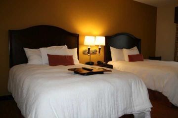 HAMPTON INN - SUITES CONROE -4