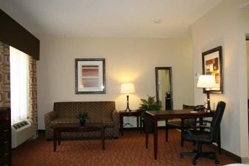 HAMPTON INN - SUITES CONROE -2